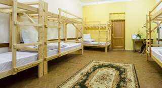Гостиница Хостел Централ Пятигорск Кровать в общем 12-местном номере для мужчин-4