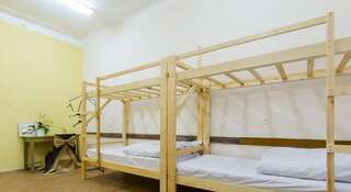Гостиница Хостел Централ Пятигорск Кровать в общем номере для мужчин и женщин с 8 кроватями-4